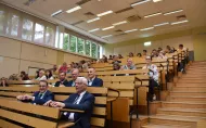 uczestnicy konferencji w auli wykładowej